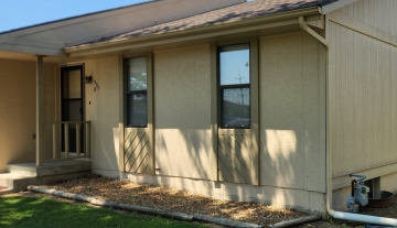 905 B Meadowbrook  10.jpg